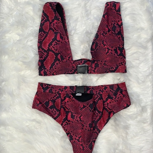Other - Super sexy red snakeskin bikini